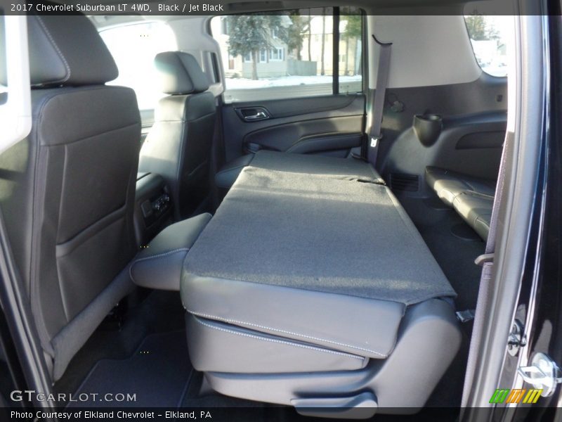 Black / Jet Black 2017 Chevrolet Suburban LT 4WD