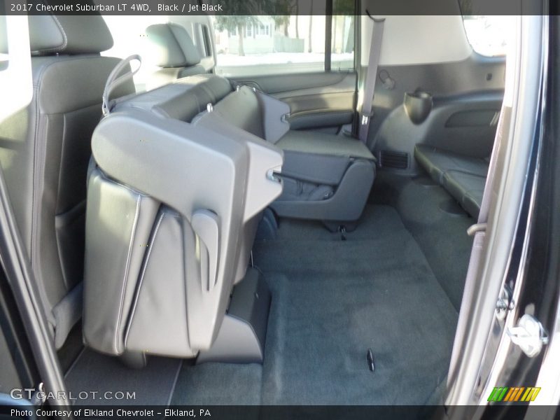 Black / Jet Black 2017 Chevrolet Suburban LT 4WD