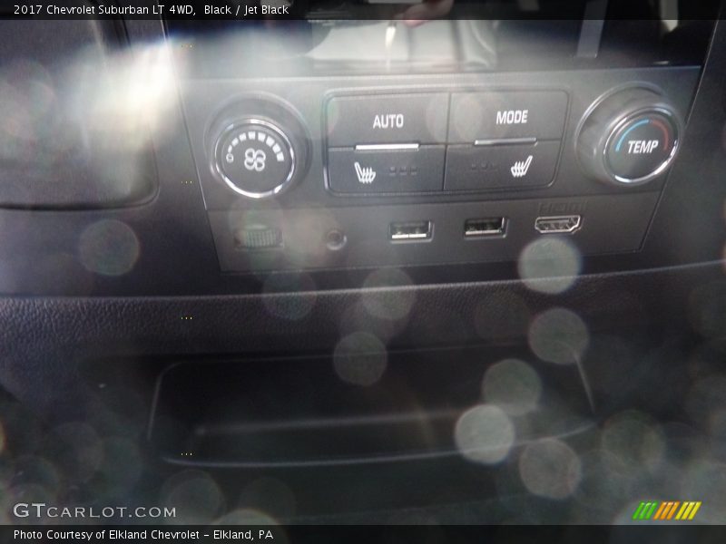 Black / Jet Black 2017 Chevrolet Suburban LT 4WD