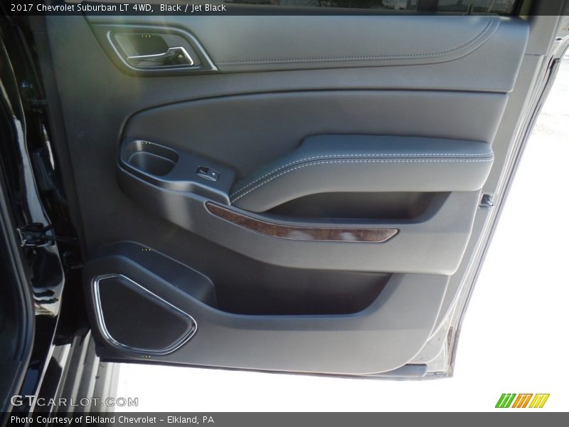 Black / Jet Black 2017 Chevrolet Suburban LT 4WD