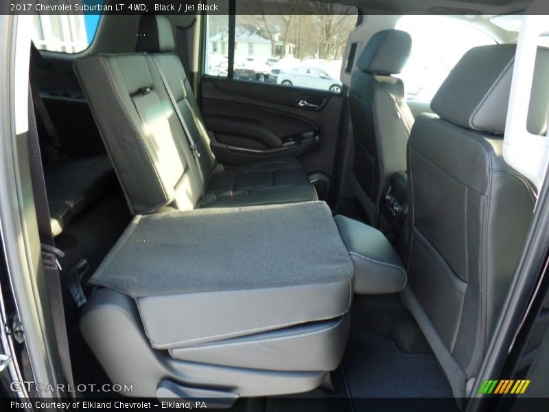 Black / Jet Black 2017 Chevrolet Suburban LT 4WD