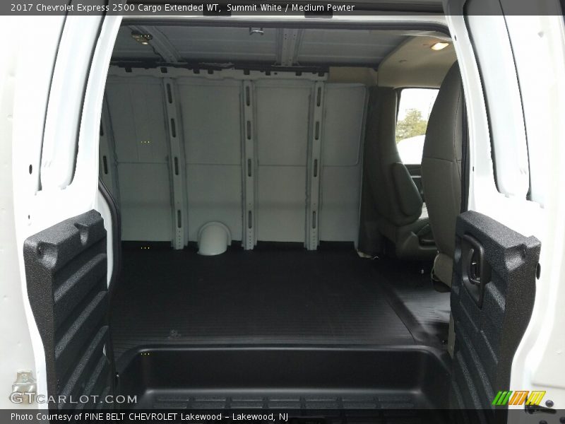 Summit White / Medium Pewter 2017 Chevrolet Express 2500 Cargo Extended WT