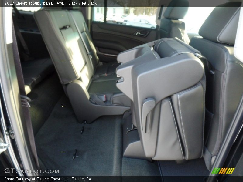 Black / Jet Black 2017 Chevrolet Suburban LT 4WD