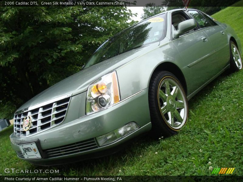 Green Silk Metallic / Very Dark Cashmere/Shale 2006 Cadillac DTS