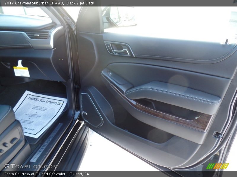 Black / Jet Black 2017 Chevrolet Suburban LT 4WD