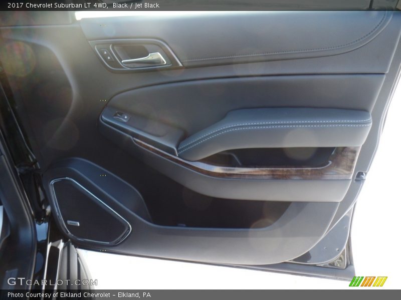 Black / Jet Black 2017 Chevrolet Suburban LT 4WD