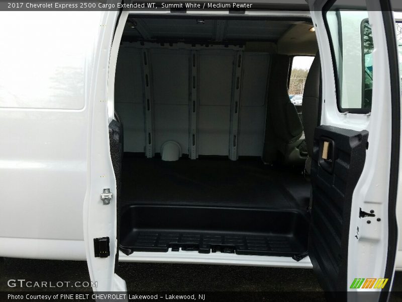 Summit White / Medium Pewter 2017 Chevrolet Express 2500 Cargo Extended WT