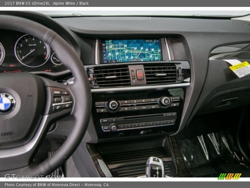 Alpine White / Black 2017 BMW X3 sDrive28i