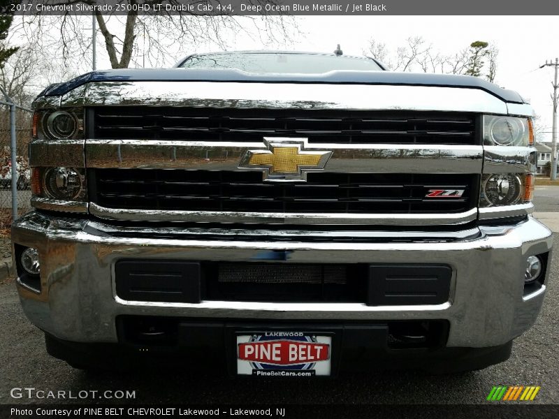 Deep Ocean Blue Metallic / Jet Black 2017 Chevrolet Silverado 2500HD LT Double Cab 4x4