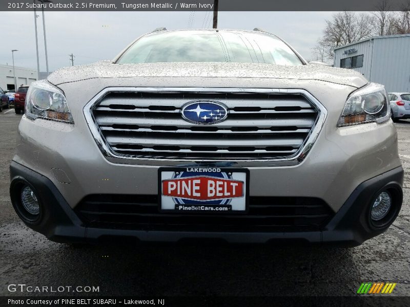 Tungsten Metallic / Warm Ivory 2017 Subaru Outback 2.5i Premium