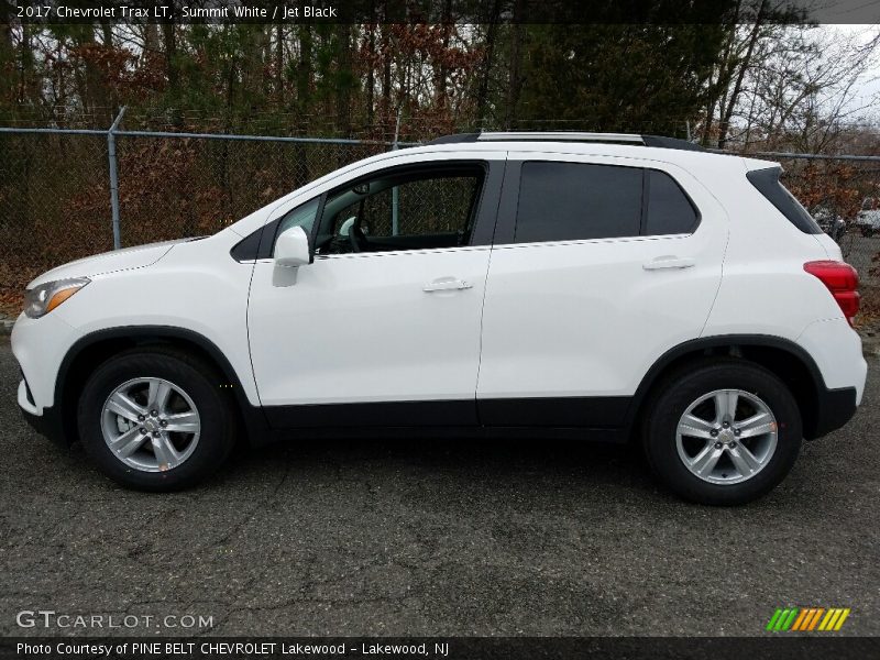 Summit White / Jet Black 2017 Chevrolet Trax LT