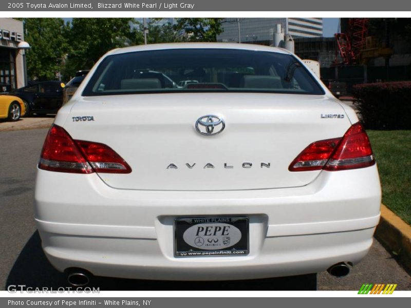 Blizzard White Pearl / Light Gray 2005 Toyota Avalon Limited