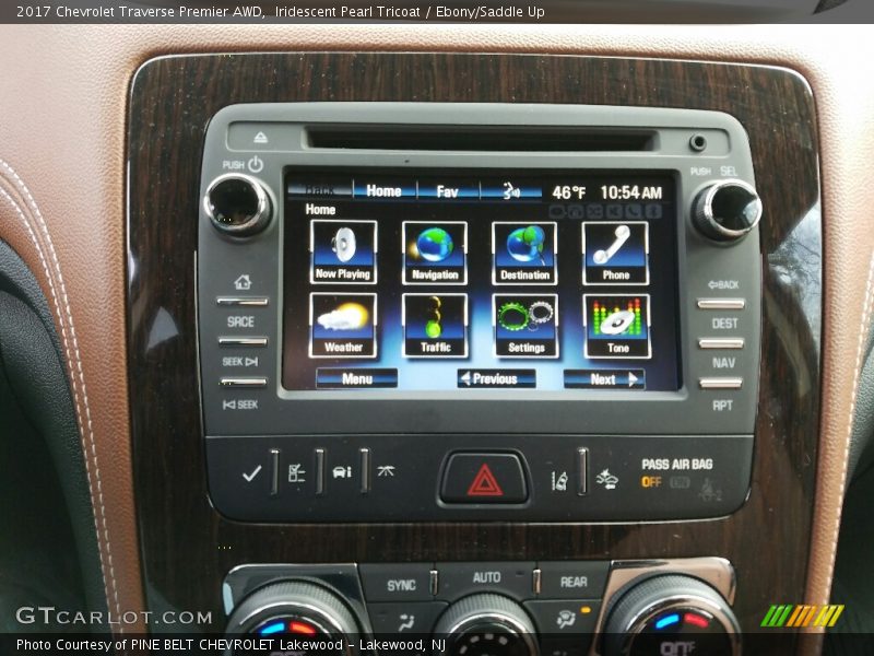 Iridescent Pearl Tricoat / Ebony/Saddle Up 2017 Chevrolet Traverse Premier AWD