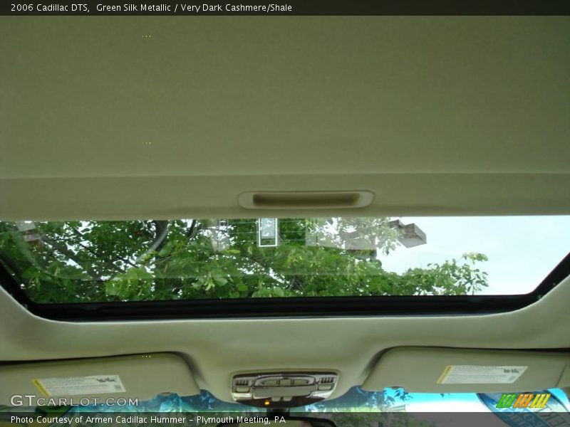 Green Silk Metallic / Very Dark Cashmere/Shale 2006 Cadillac DTS
