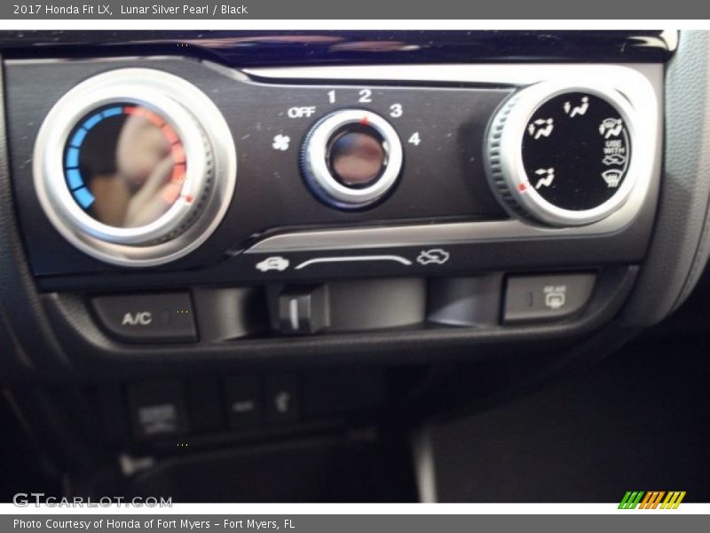 Lunar Silver Pearl / Black 2017 Honda Fit LX