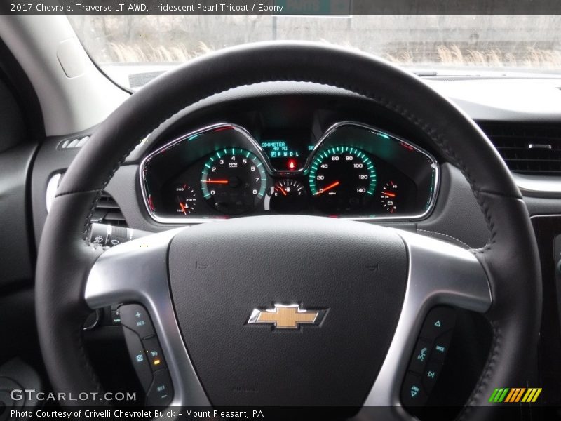 Iridescent Pearl Tricoat / Ebony 2017 Chevrolet Traverse LT AWD