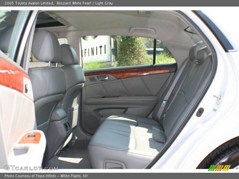 Blizzard White Pearl / Light Gray 2005 Toyota Avalon Limited