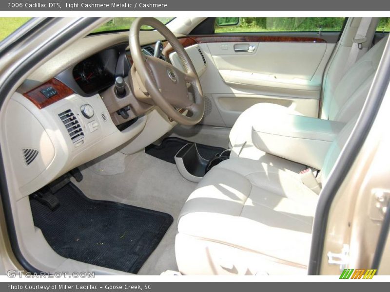 Light Cashmere Metallic / Cashmere 2006 Cadillac DTS