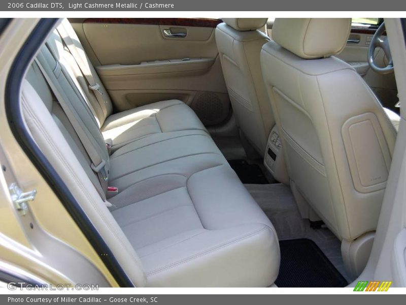 Light Cashmere Metallic / Cashmere 2006 Cadillac DTS