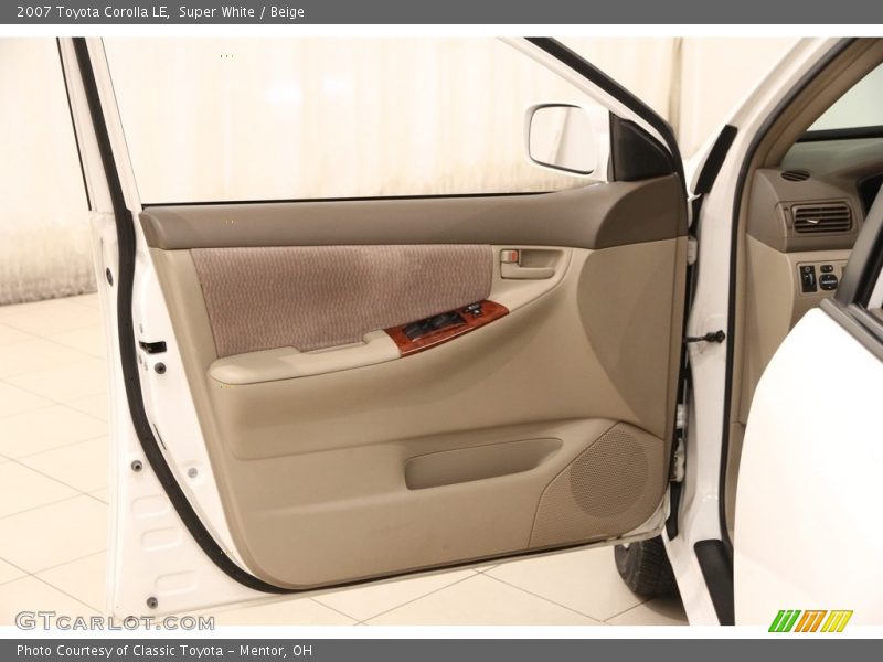 Super White / Beige 2007 Toyota Corolla LE