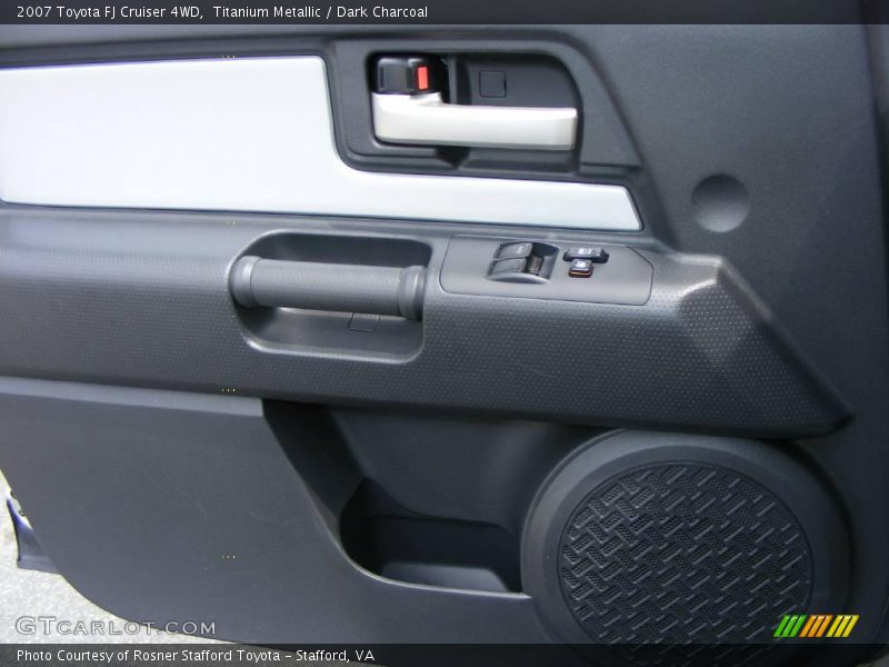 Titanium Metallic / Dark Charcoal 2007 Toyota FJ Cruiser 4WD
