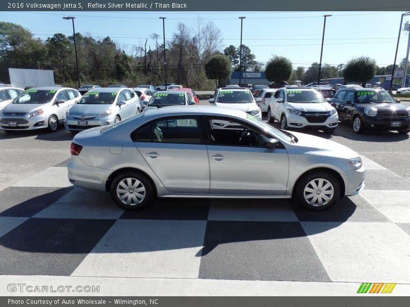 Reflex Silver Metallic / Titan Black 2016 Volkswagen Jetta S