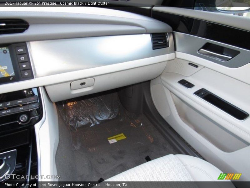 Cosmic Black / Light Oyster 2017 Jaguar XF 35t Prestige