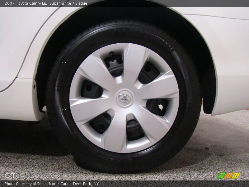 Super White / Bisque 2007 Toyota Camry LE