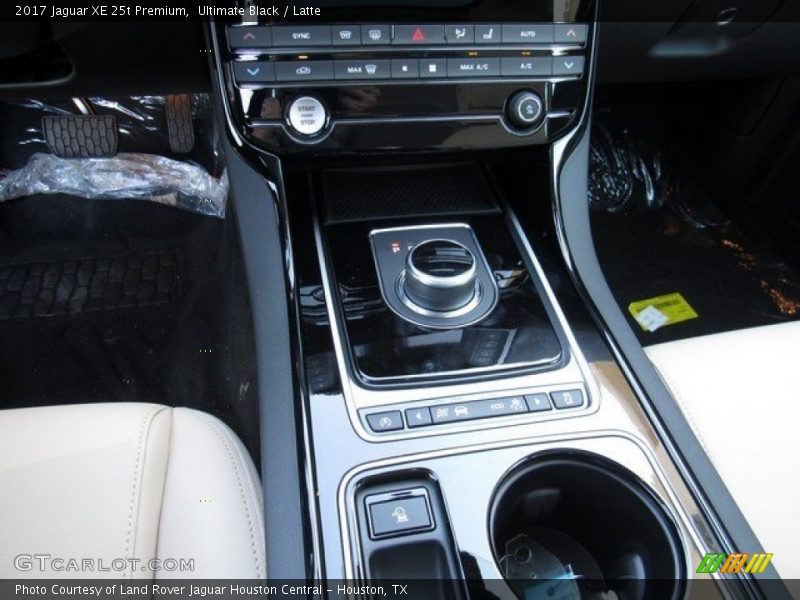 Ultimate Black / Latte 2017 Jaguar XE 25t Premium