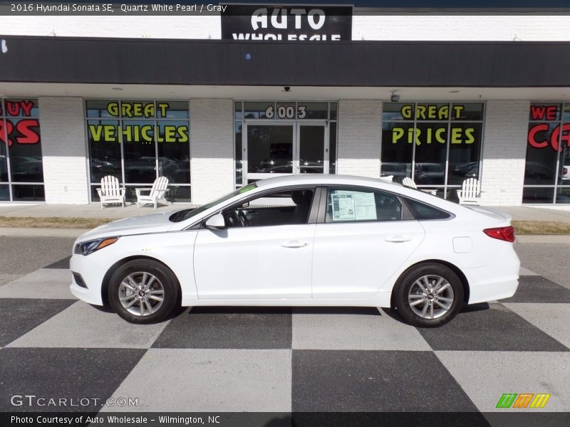 Quartz White Pearl / Gray 2016 Hyundai Sonata SE
