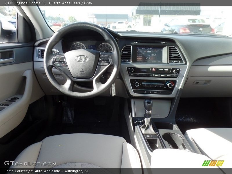Quartz White Pearl / Gray 2016 Hyundai Sonata SE