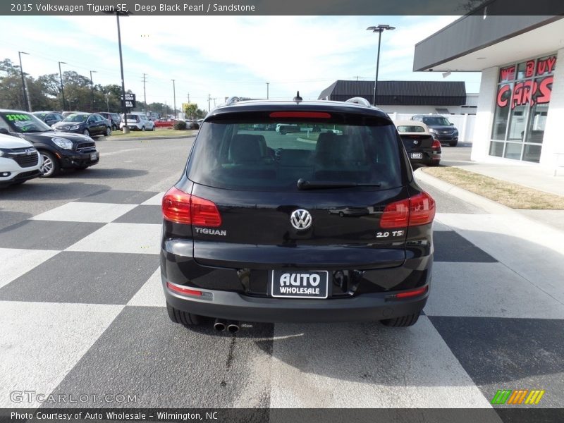 Deep Black Pearl / Sandstone 2015 Volkswagen Tiguan SE