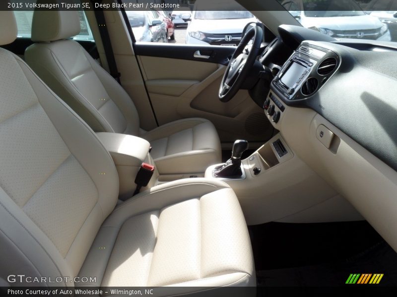 Deep Black Pearl / Sandstone 2015 Volkswagen Tiguan SE