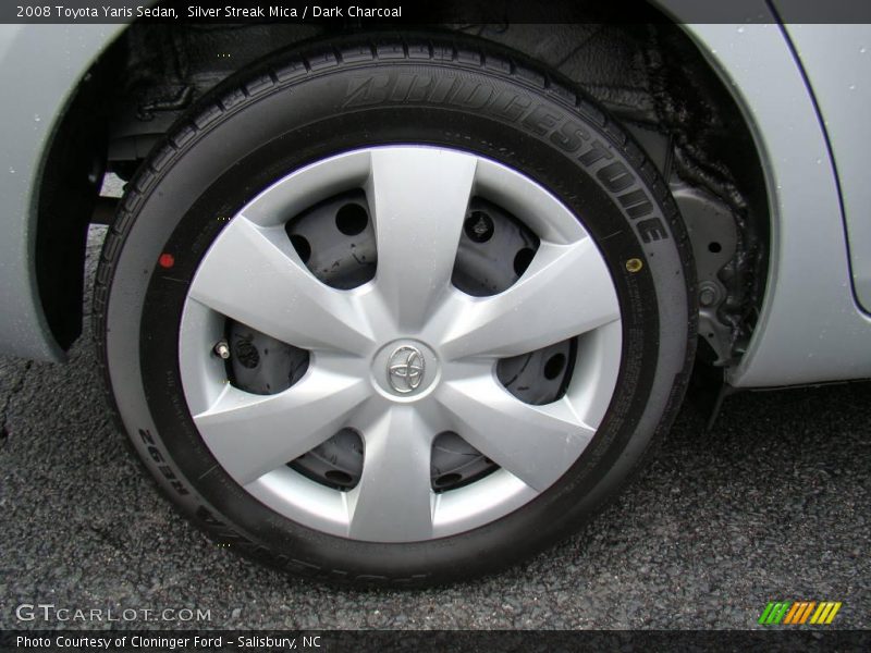 Silver Streak Mica / Dark Charcoal 2008 Toyota Yaris Sedan