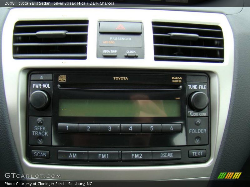 Silver Streak Mica / Dark Charcoal 2008 Toyota Yaris Sedan