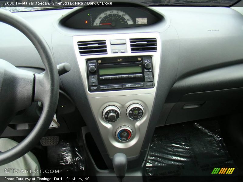 Silver Streak Mica / Dark Charcoal 2008 Toyota Yaris Sedan