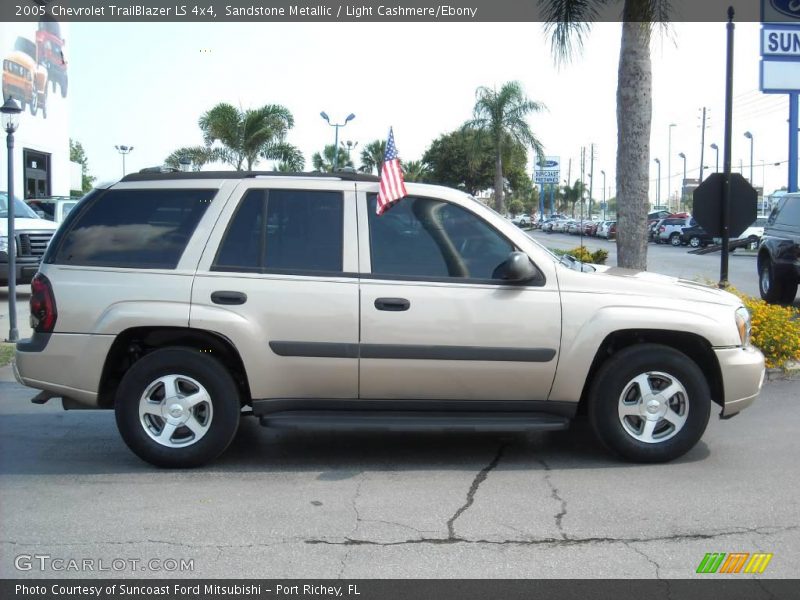 Sandstone Metallic / Light Cashmere/Ebony 2005 Chevrolet TrailBlazer LS 4x4