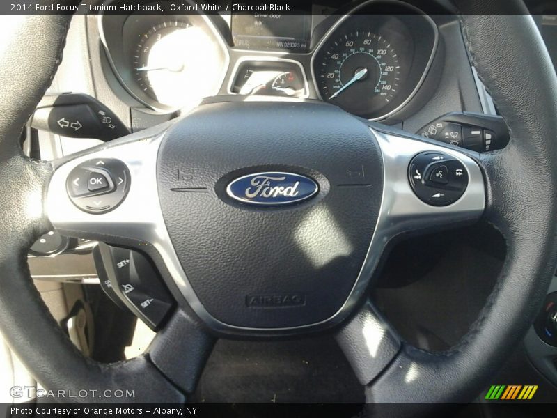Oxford White / Charcoal Black 2014 Ford Focus Titanium Hatchback