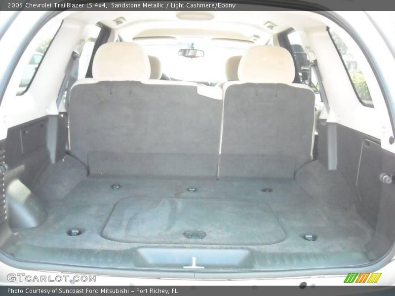Sandstone Metallic / Light Cashmere/Ebony 2005 Chevrolet TrailBlazer LS 4x4