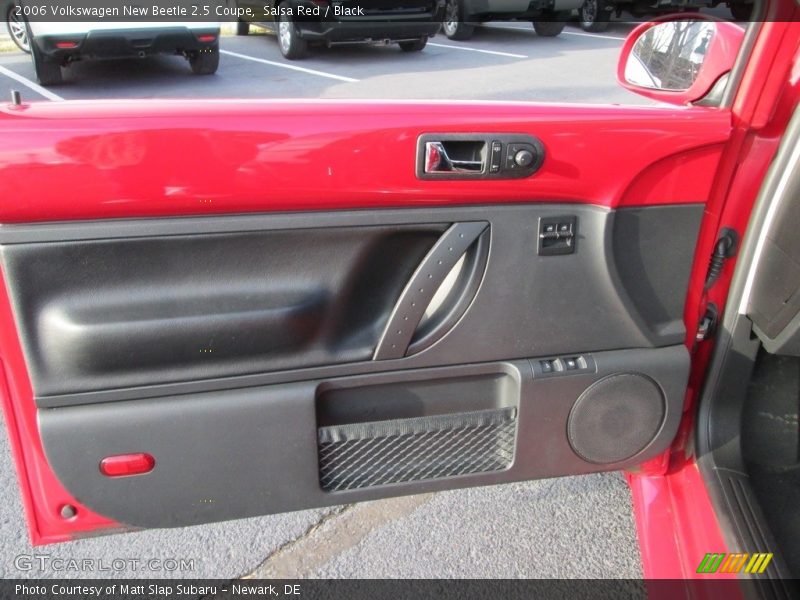 Salsa Red / Black 2006 Volkswagen New Beetle 2.5 Coupe