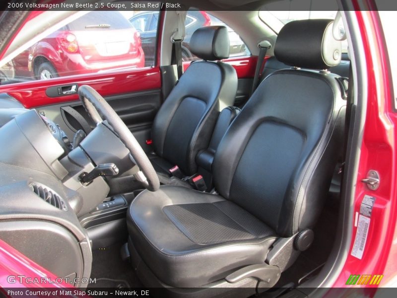 Salsa Red / Black 2006 Volkswagen New Beetle 2.5 Coupe