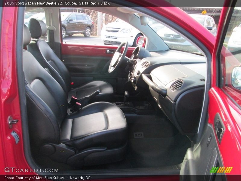Salsa Red / Black 2006 Volkswagen New Beetle 2.5 Coupe