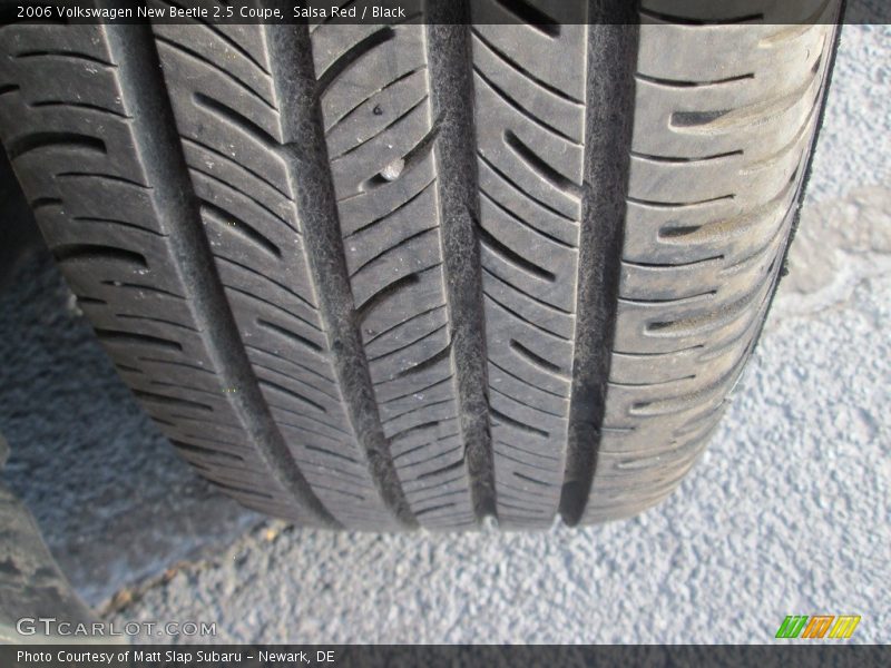 Salsa Red / Black 2006 Volkswagen New Beetle 2.5 Coupe