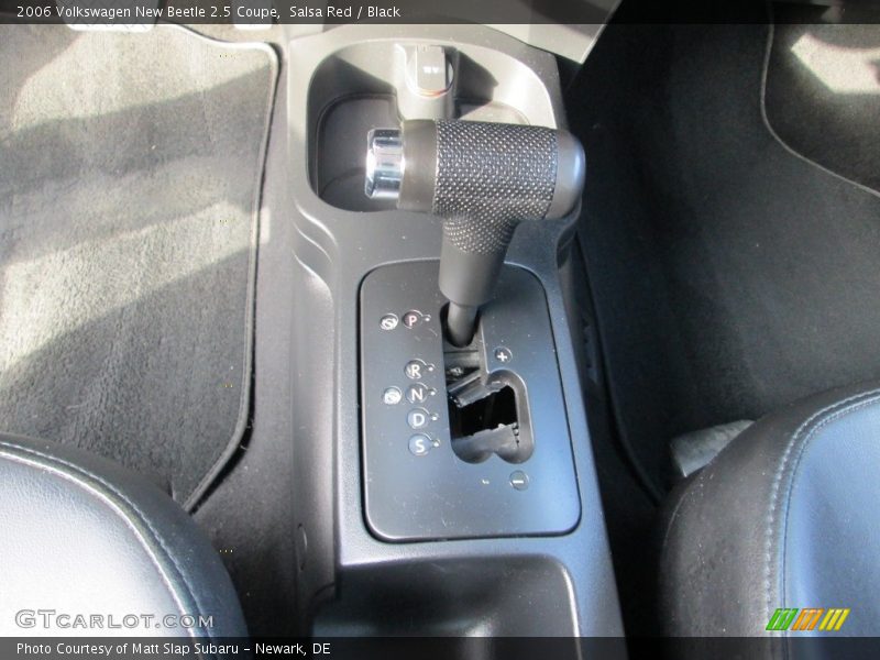 Salsa Red / Black 2006 Volkswagen New Beetle 2.5 Coupe