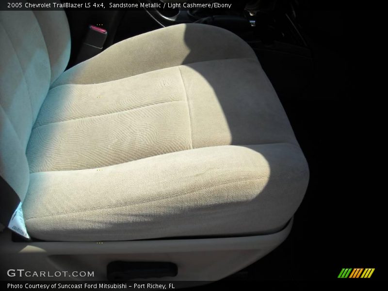 Sandstone Metallic / Light Cashmere/Ebony 2005 Chevrolet TrailBlazer LS 4x4