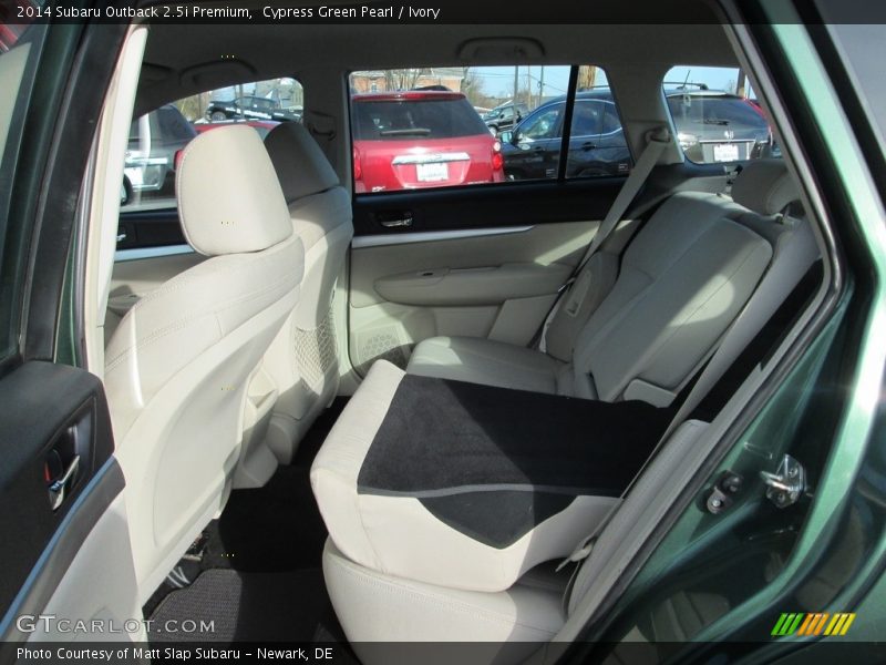 Cypress Green Pearl / Ivory 2014 Subaru Outback 2.5i Premium
