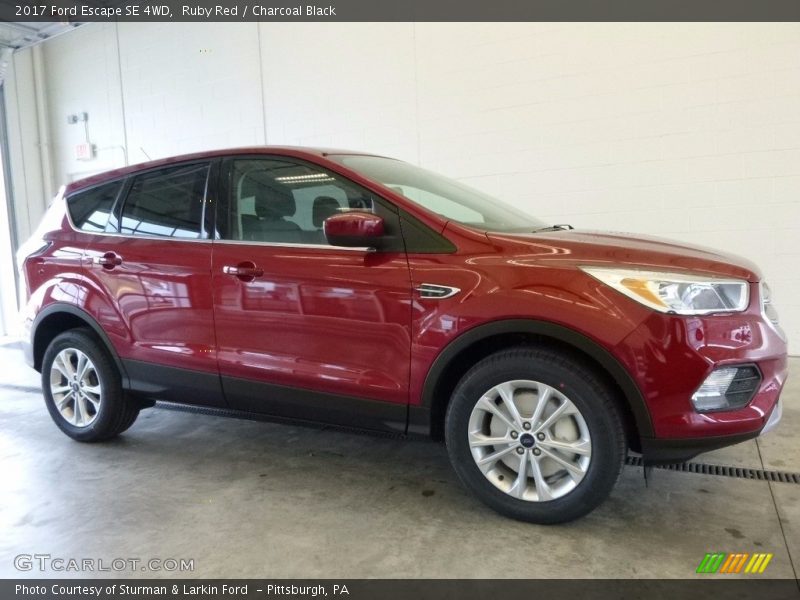 Ruby Red / Charcoal Black 2017 Ford Escape SE 4WD