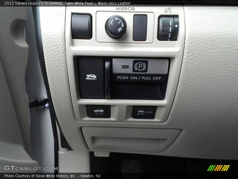 Satin White Pearl / Warm Ivory Leather 2013 Subaru Legacy 2.5i Limited