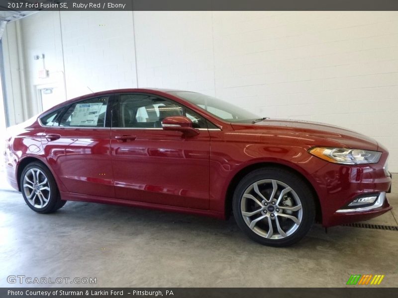 Ruby Red / Ebony 2017 Ford Fusion SE