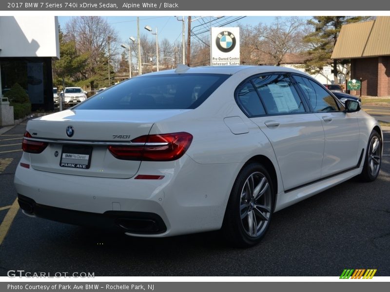 Alpine White / Black 2017 BMW 7 Series 740i xDrive Sedan